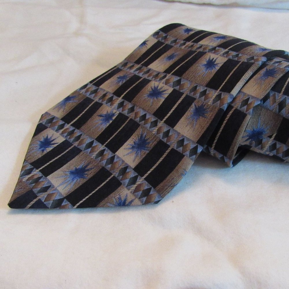 Jimmy V Jamal Anderson Tie EUC